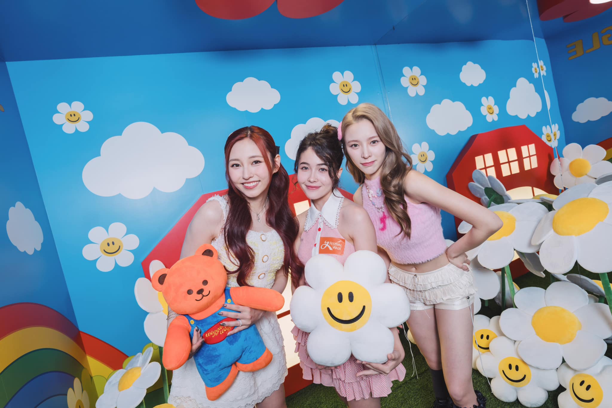 Festival Walk x wiggle wiggle Joyous Flower World