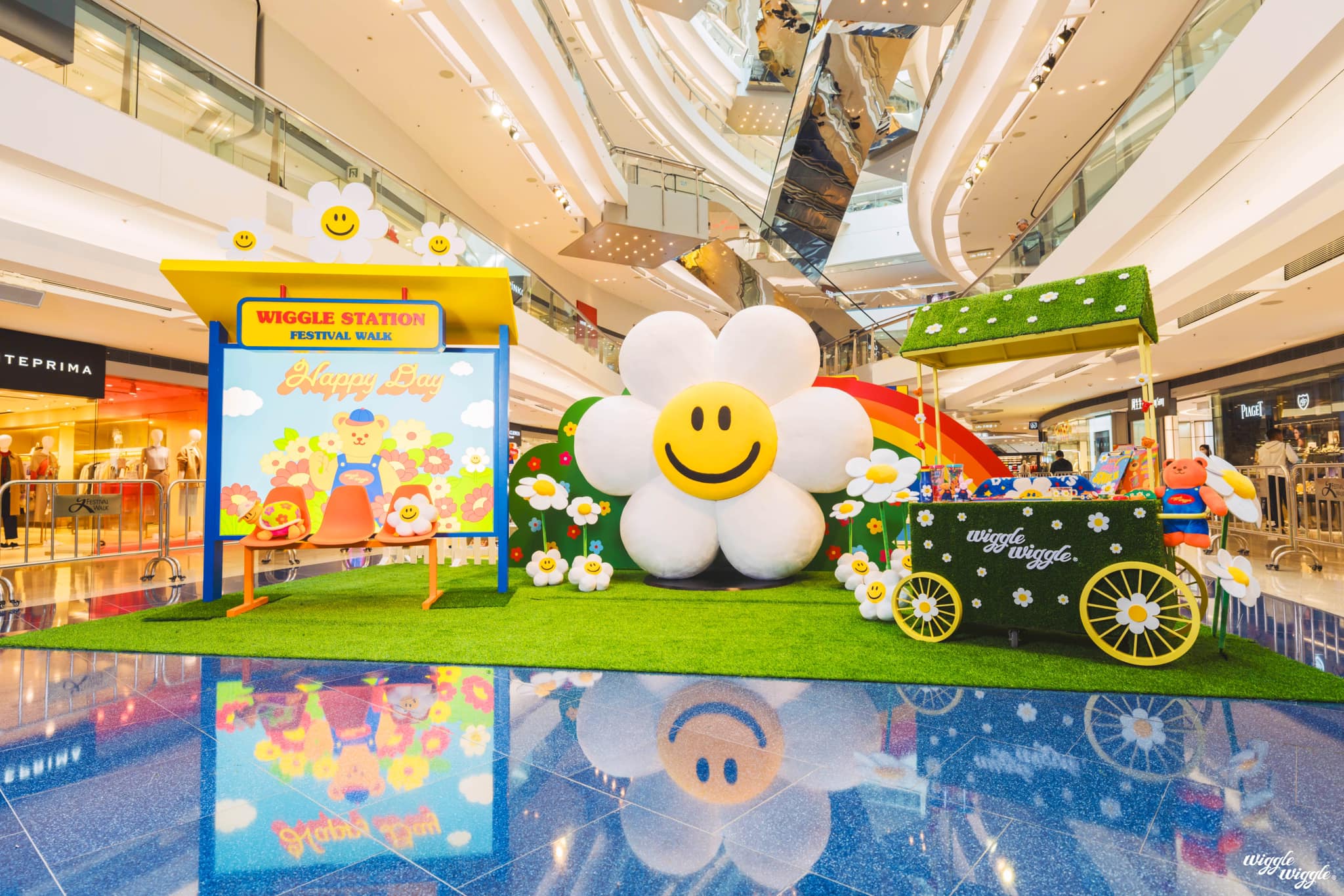 Festival Walk x wiggle wiggle Joyous Flower World